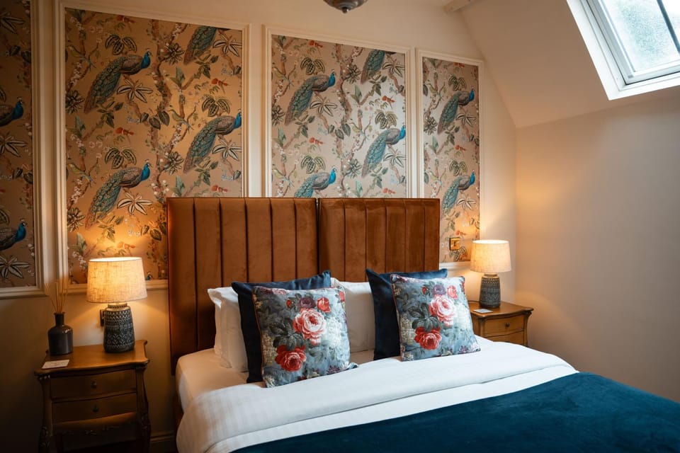 Manor by the Lake Hotel in Cheltenham