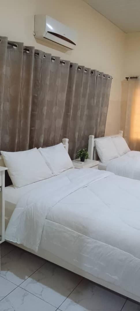 Bed, Bedroom, air conditioner