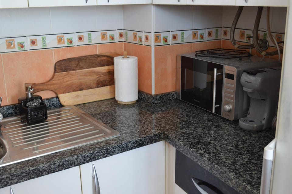 Coffee/tea facilities, minibar