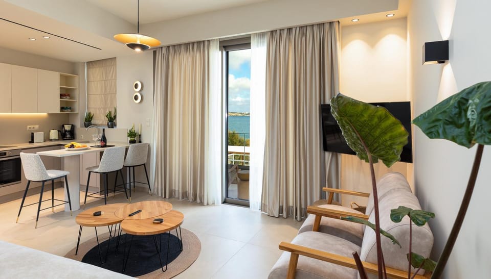 Kitchen or kitchenette, Living room, Seating area, Dining area, Sea view