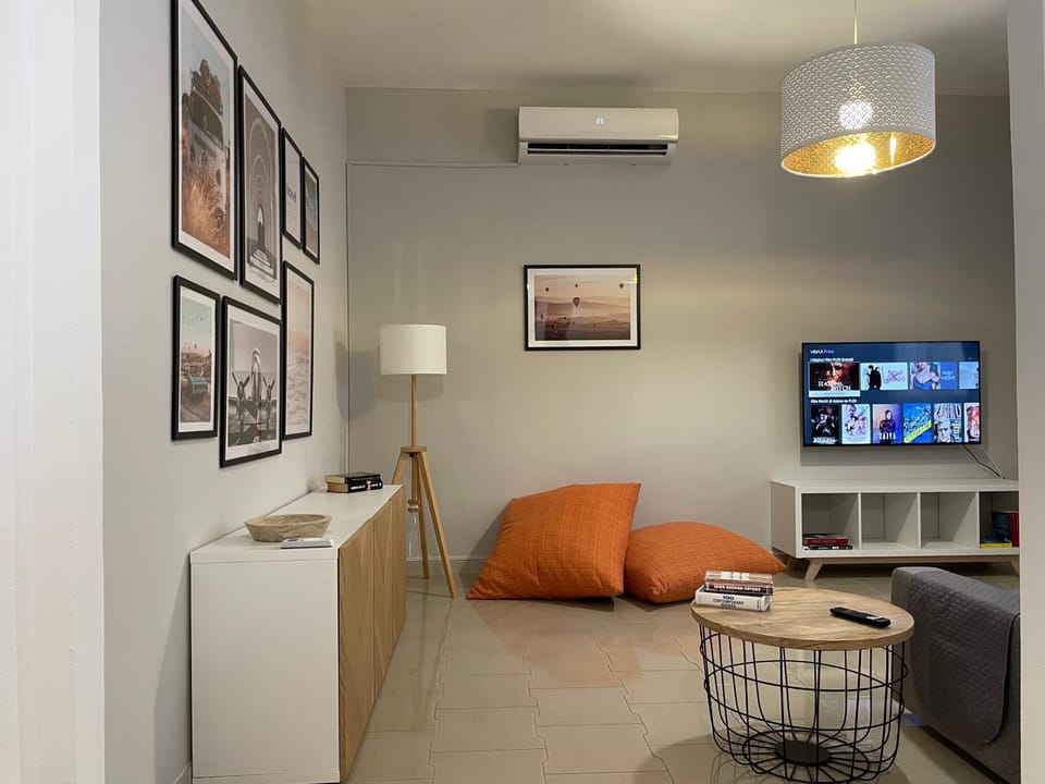 Living room, air conditioner