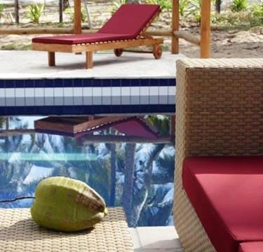 Day, Swimming pool