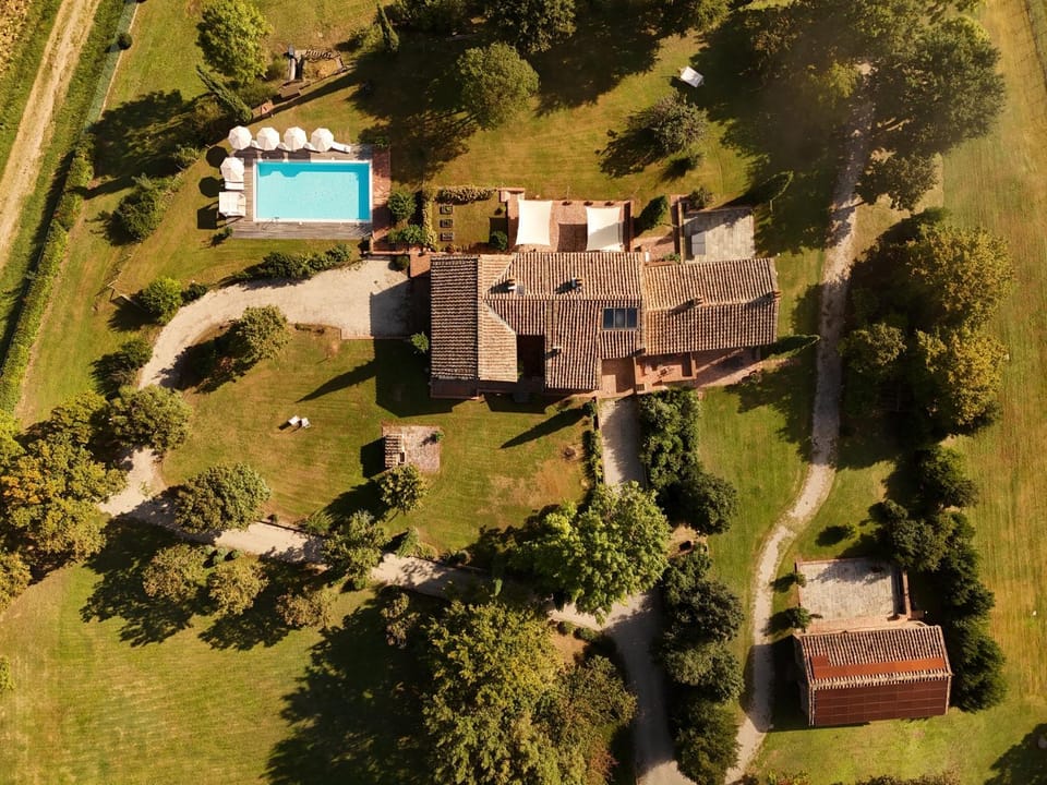 Natural landscape, Bird's eye view, Pool view, Swimming pool