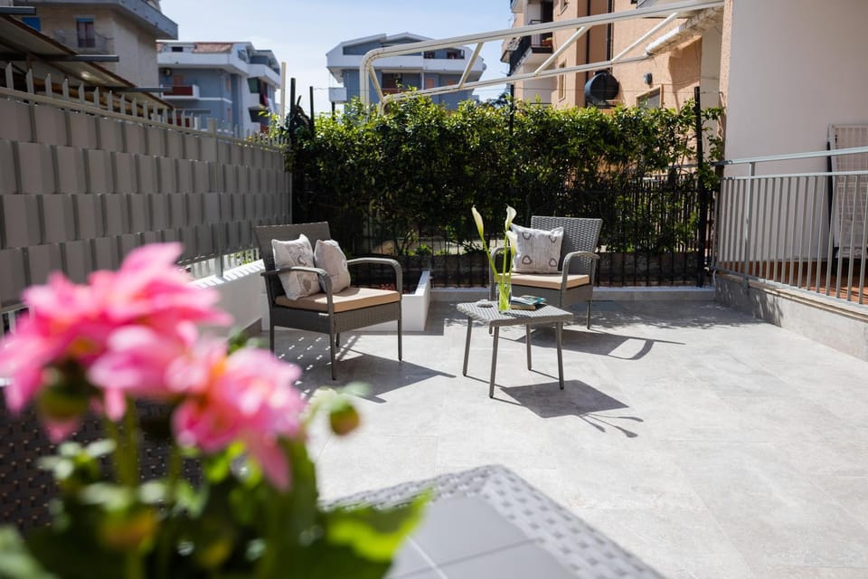 Garden, Balcony/Terrace, Balcony/Terrace