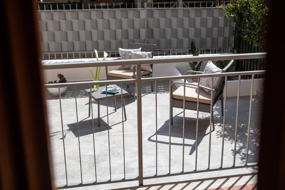 Balcony/Terrace, Balcony/Terrace