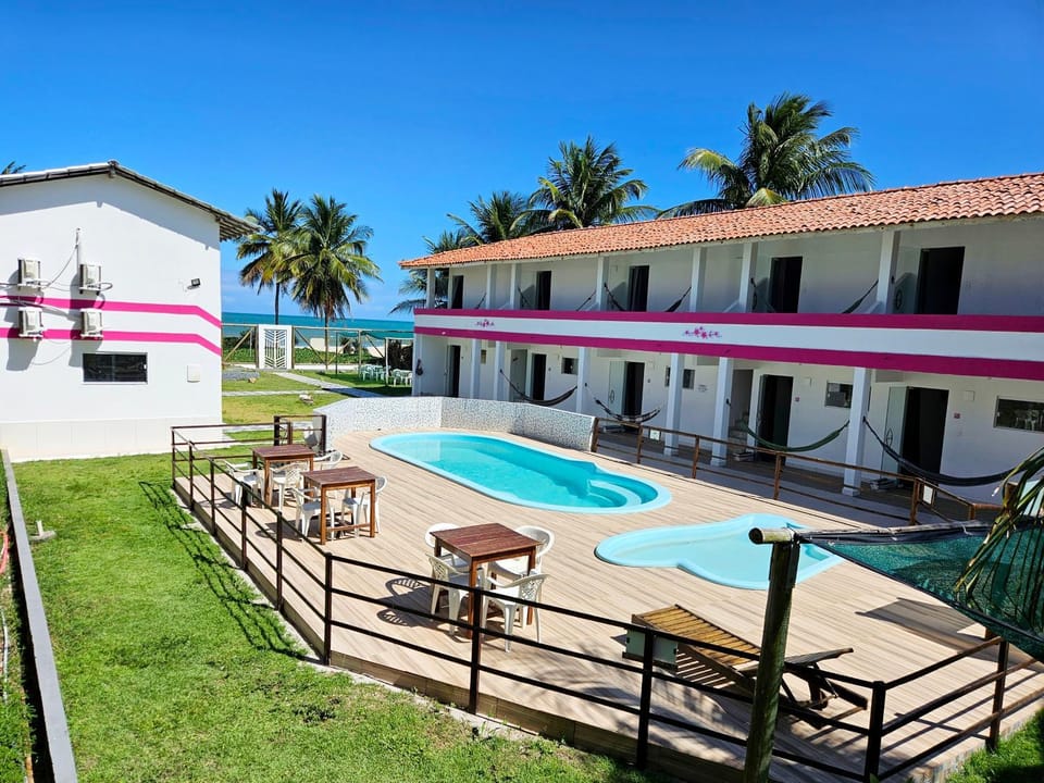 Property building, Day, Garden, Pool view, Swimming pool, sunbed