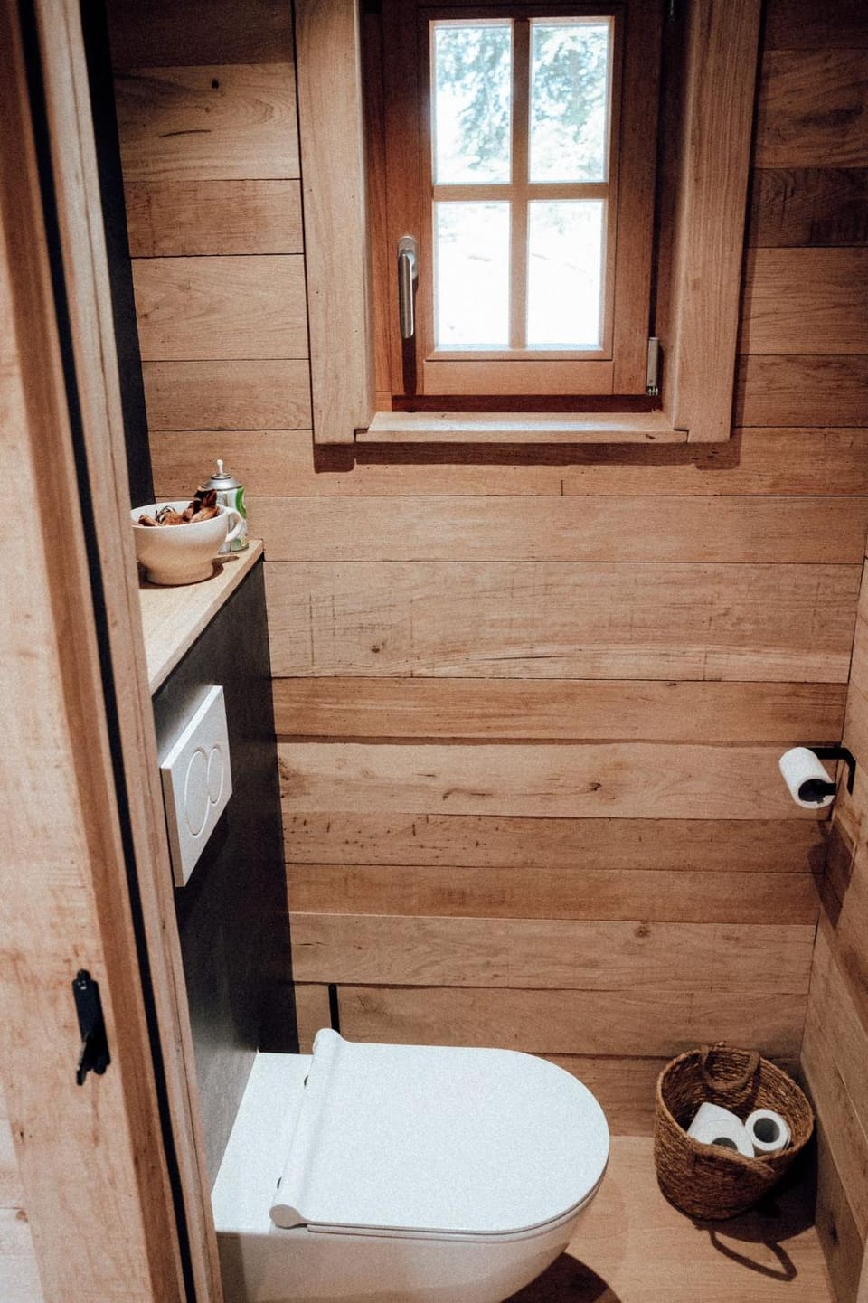 The WoodPecker Lodge Chalet in Wallonia, Belgium