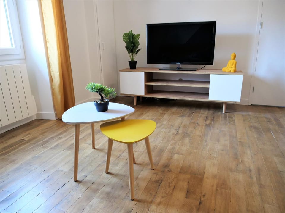 Appartement moderne entièrement rénové Apartment in Aurillac