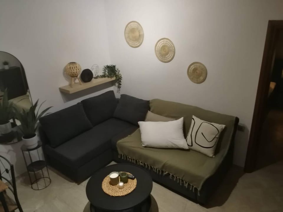 Hara's Apartments House in Thasos