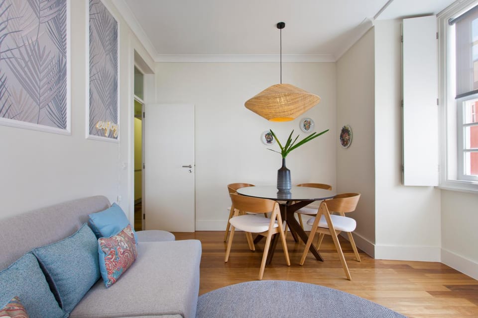 BOUTIQUE Rentals- DOURO Ribeira historical center with parking Apartment in Porto
