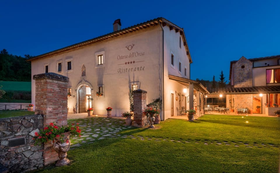 Facade/entrance, Night, Summer, Garden, On site