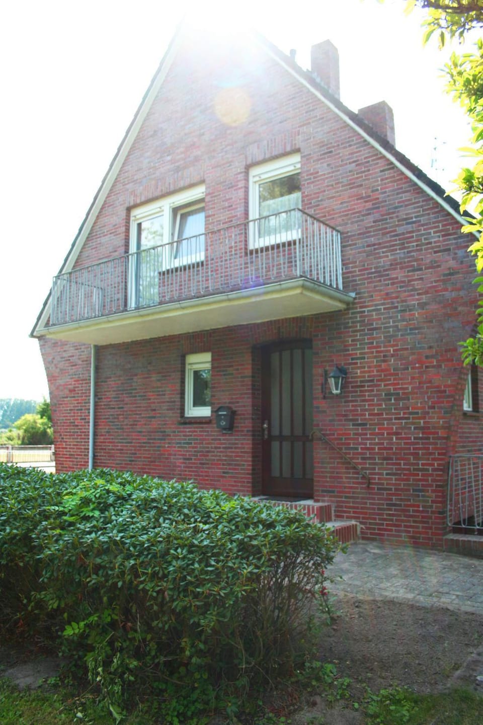Property building, Facade/entrance, Garden