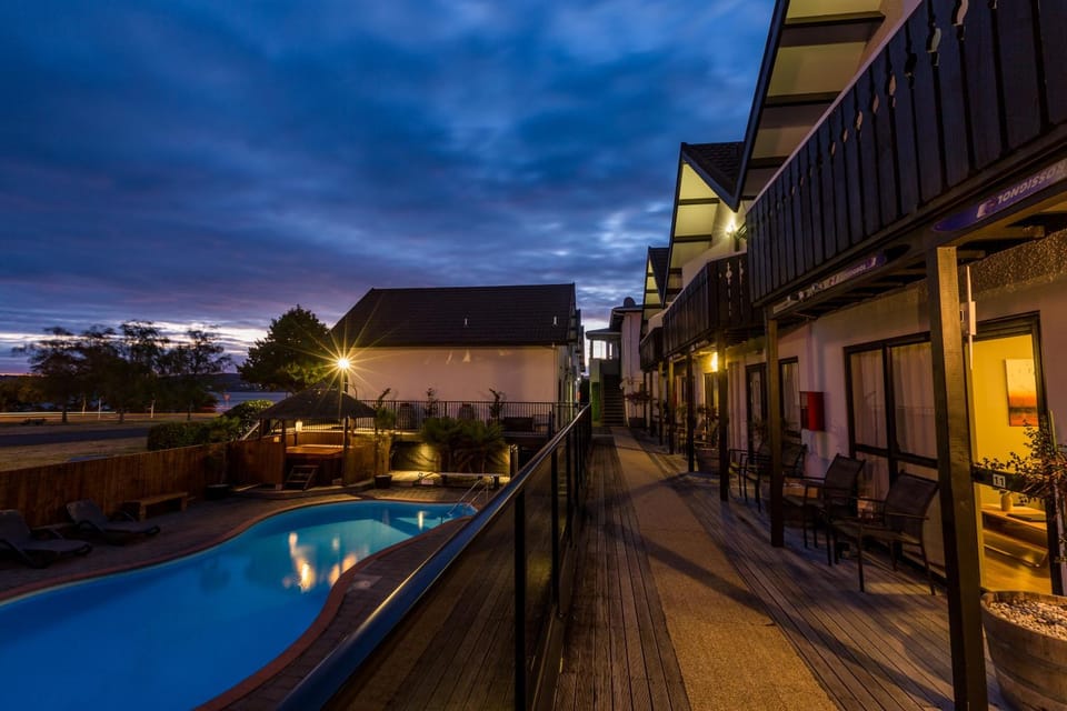 Property building, Swimming pool
