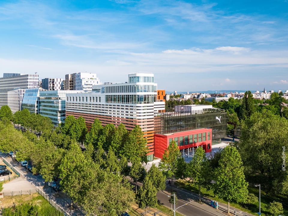 Property building, Neighbourhood, Bird's eye view, City view, Location