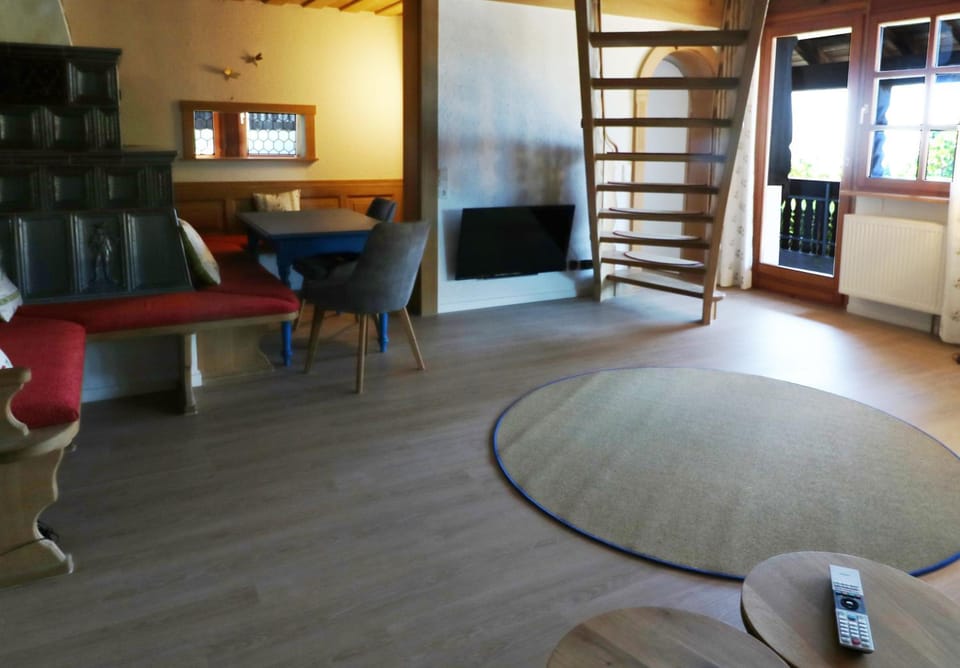 Haus Panoramablick - Fewo Alpensicht, 4 Schlafzimmer, Höchenschwand Apartment in Baden-Württemberg