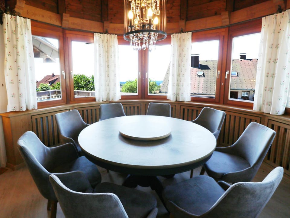 Haus Panoramablick - Fewo Alpensicht, 4 Schlafzimmer, Höchenschwand Apartment in Baden-Württemberg