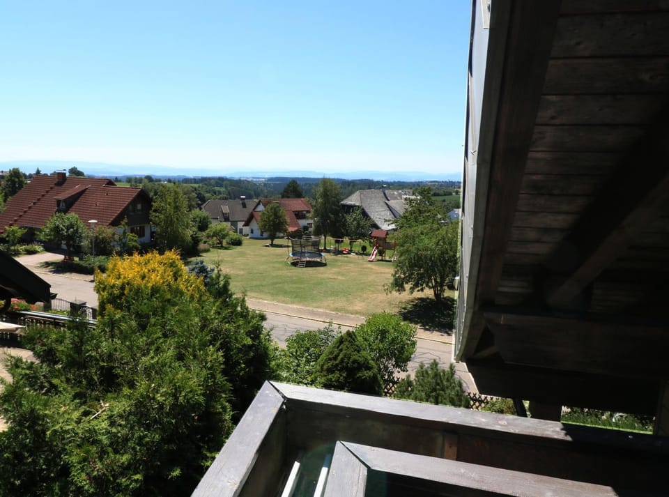 Haus Panoramablick - Fewo Alpenblick, Höchenschwand Apartment in Baden-Württemberg