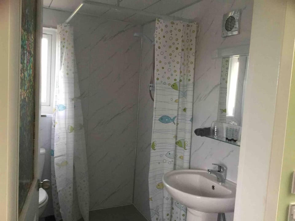 Bathroom, Photo of the whole room
