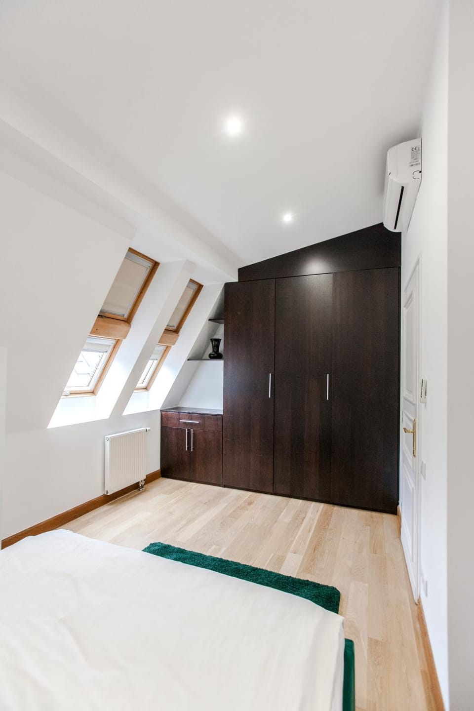 Bedroom, wardrobe