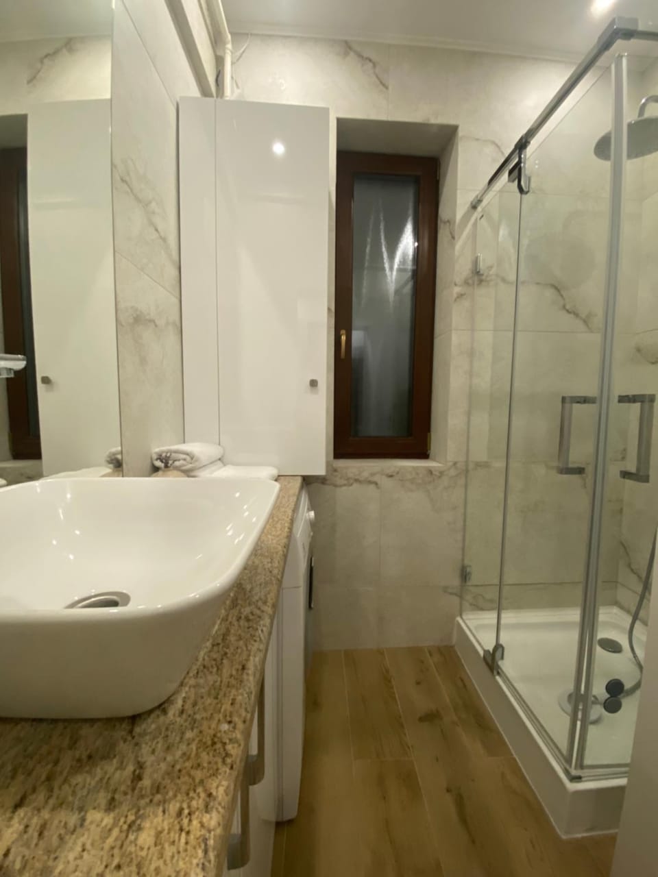 Intimate Inn Apartment in Timiș County
