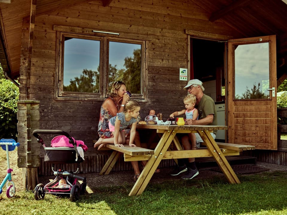 Property building, children, Family