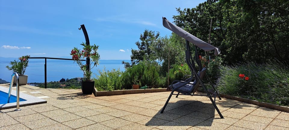 Villa Kruno, with the pool and spectacular sea view Villa in Primorje-Gorski Kotar County