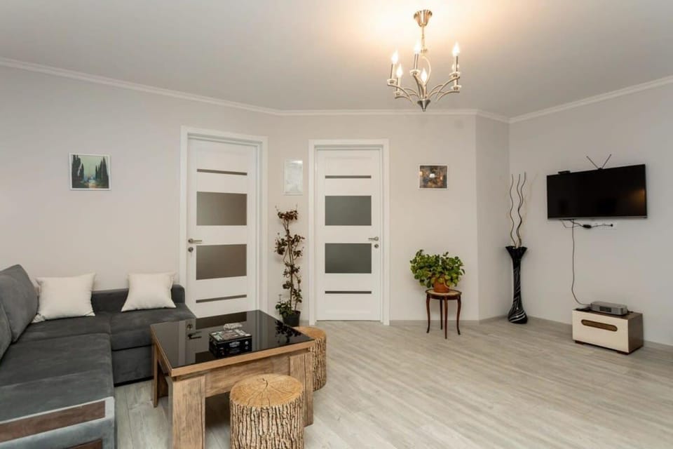 Charming 3BR Apartment In Central Tbilisi Apartment in Tbilisi, Georgia