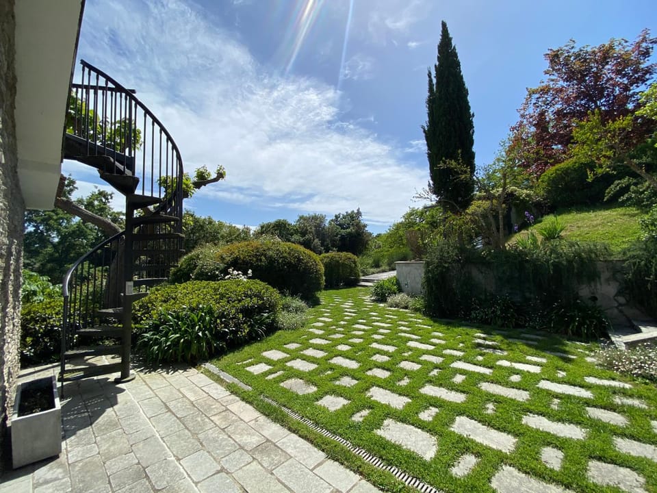 Facade/entrance, Garden