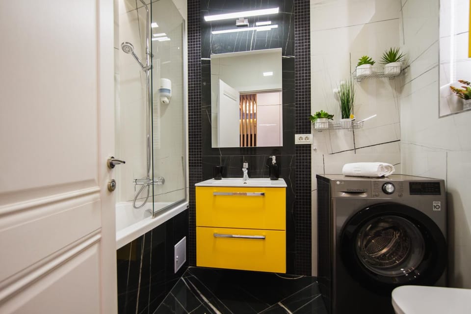 Bathroom, washing machine