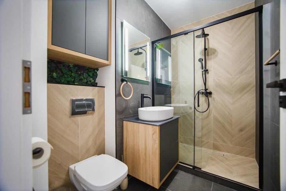 Shower, Bathroom