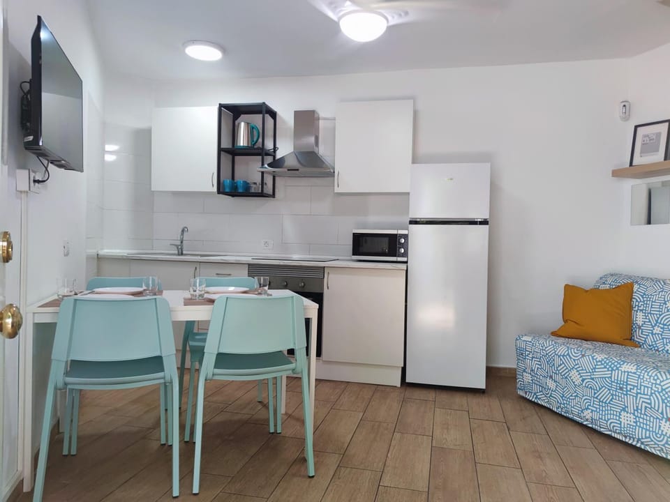 Living room, Dining area, kitchen