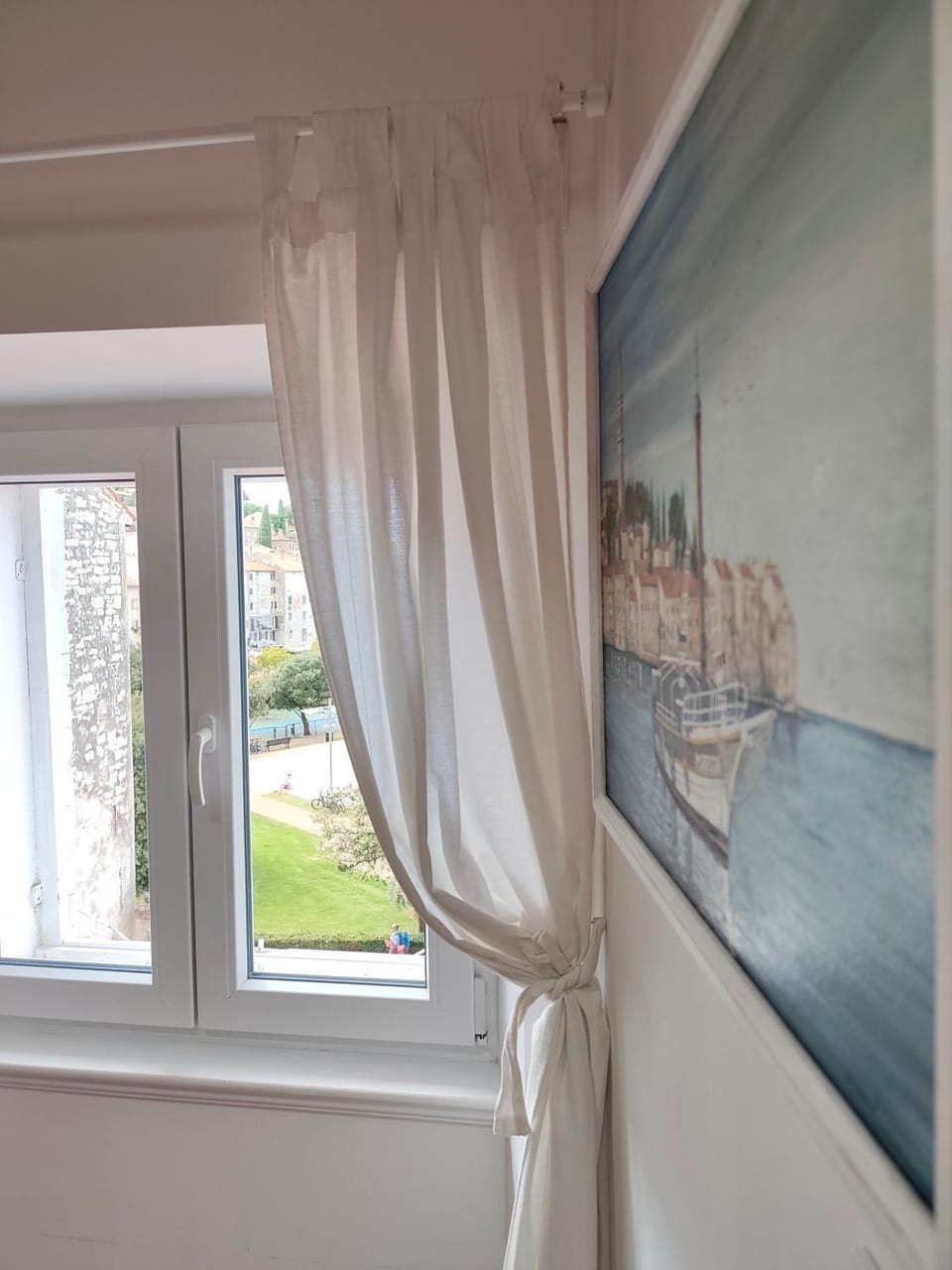 Natural landscape, View (from property/room), Decorative detail, City view, Landmark view, Sea view