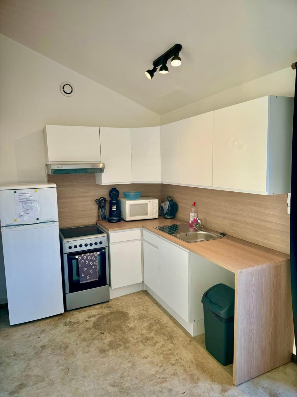 Grand studio avec terrasse Apartment in Provence-Alpes-Côte d'Azur