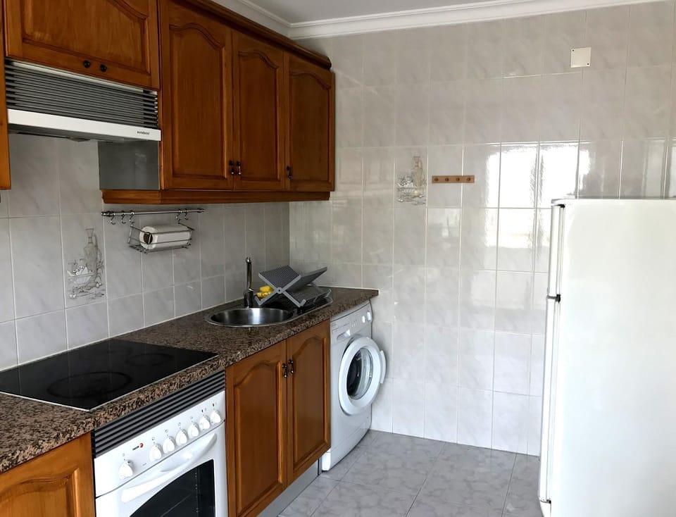 Kitchen or kitchenette, Communal kitchen
