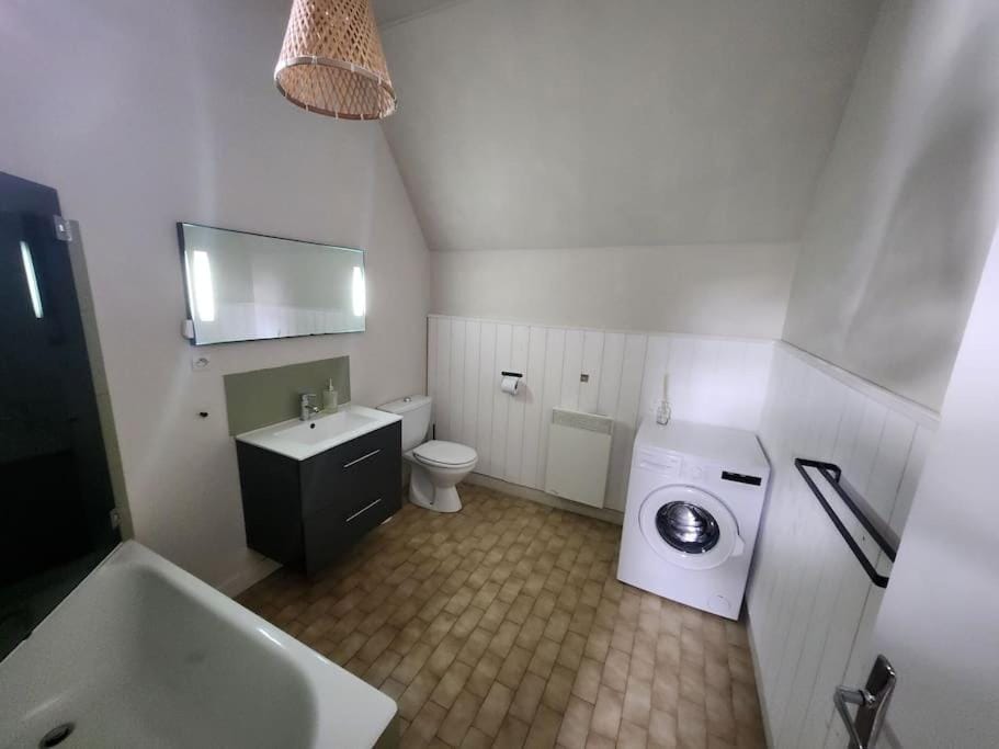 Shower, Toilet, Bathroom, Bath