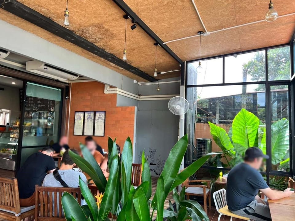 Restaurant/places to eat, Restaurant/places to eat