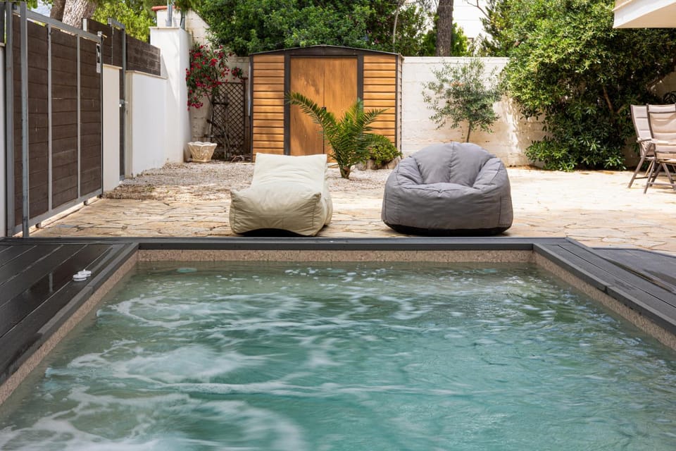 Garden, Garden, Swimming pool, sunbed, sunbed