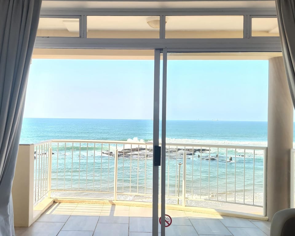 Oceans Edge Cozumel Apartment in KwaZulu-Natal