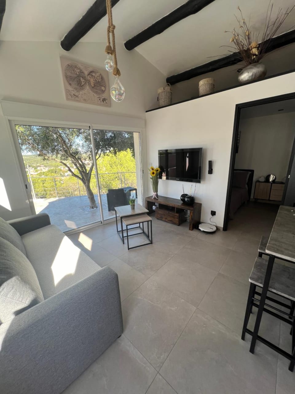 Mini Villa 30 m2 max 4 personnes Apartment in Provence-Alpes-Côte d'Azur