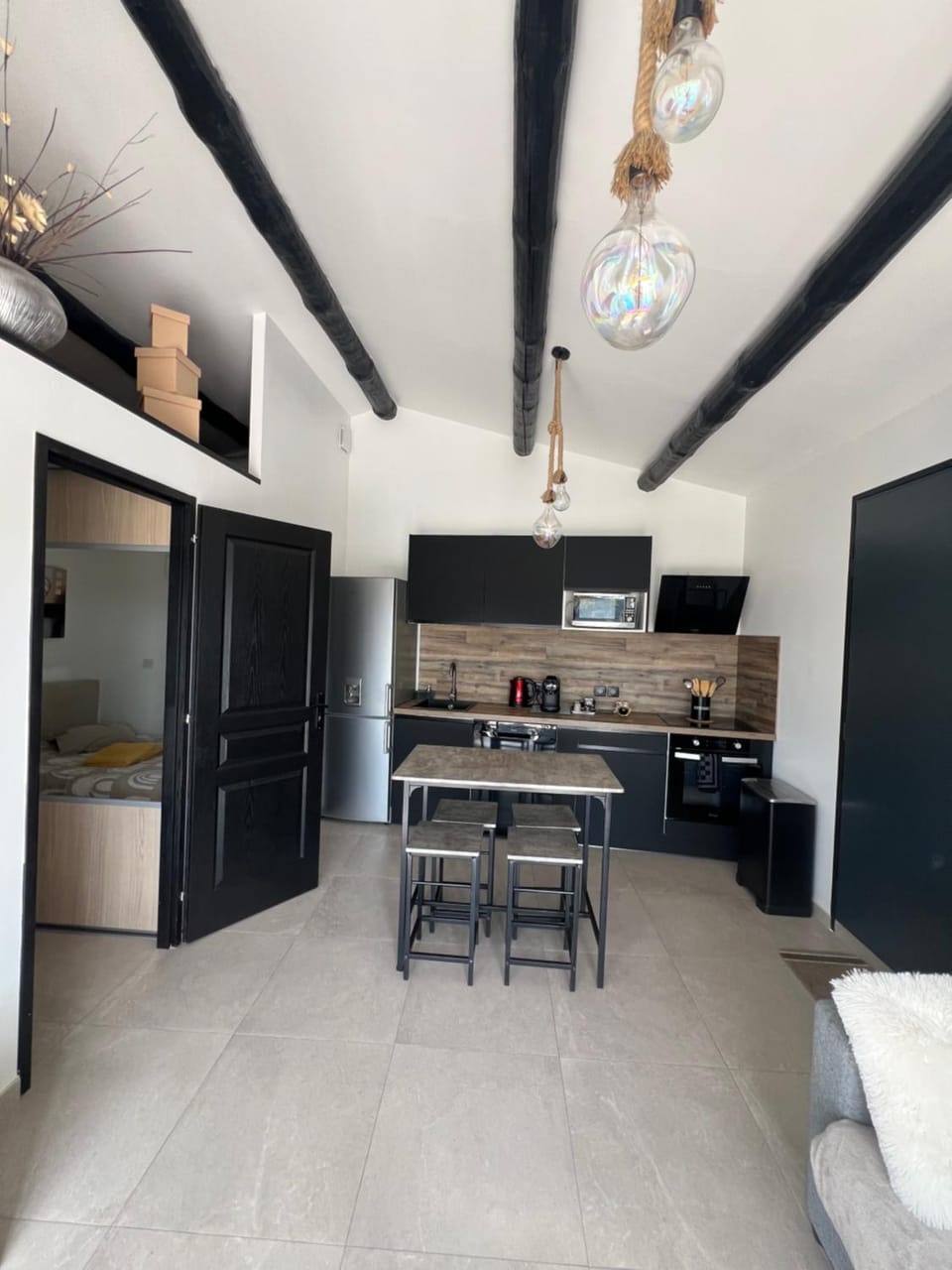 Mini Villa 30 m2 max 4 personnes Apartment in Provence-Alpes-Côte d'Azur