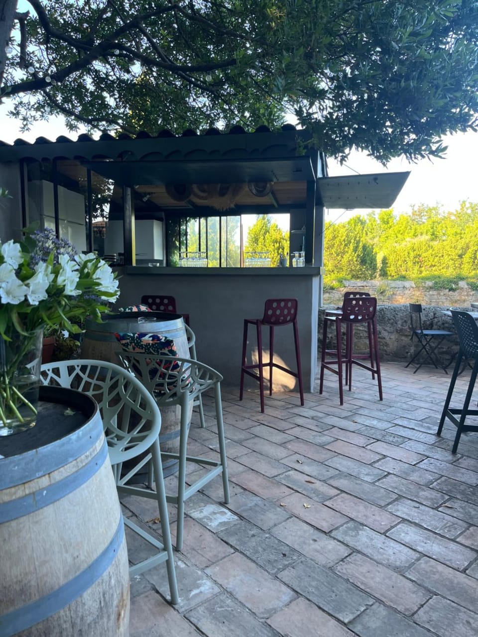 Patio, Dining area