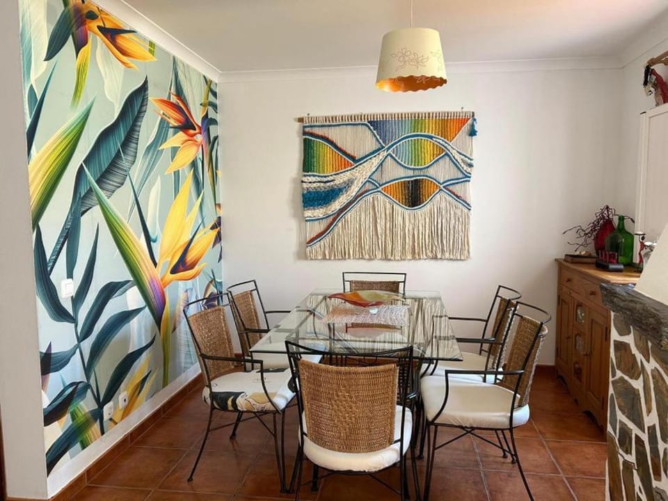 Decorative detail, Dining area