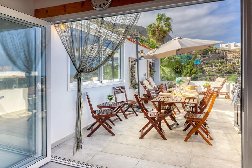 Day, View (from property/room), Balcony/Terrace, Dining area