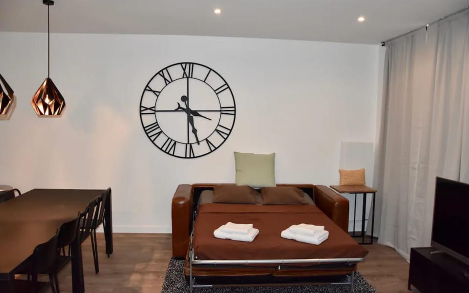 Elégant appartement dans le quartier Concorde à Paris Apartment in Paris