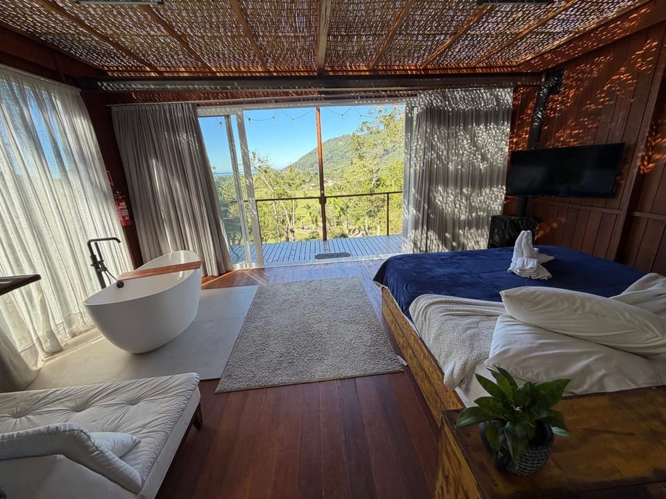 Casas de Vidro - Hospedar com Propósito House in Florianopolis