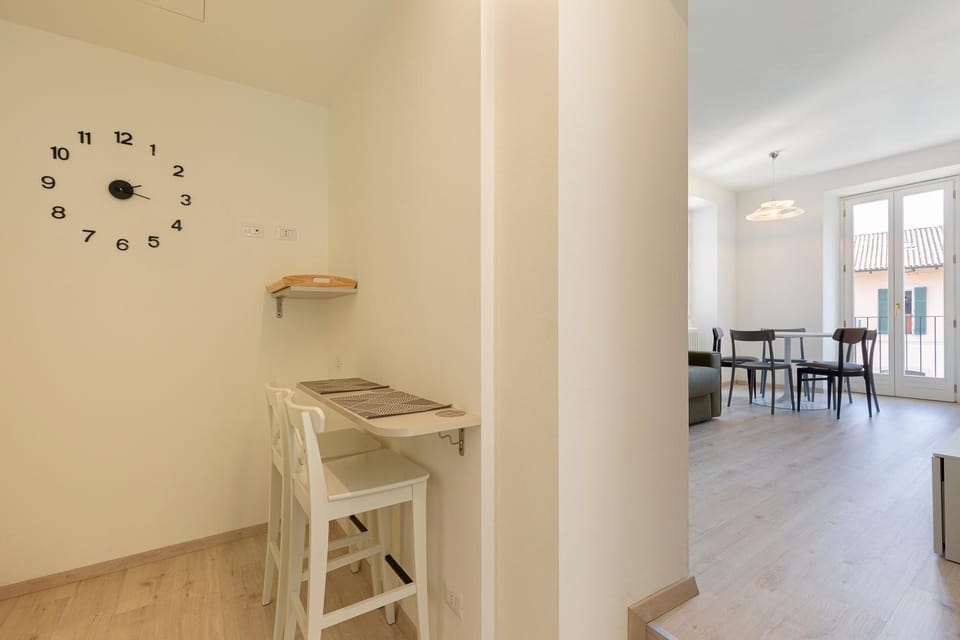 Living room, Decorative detail