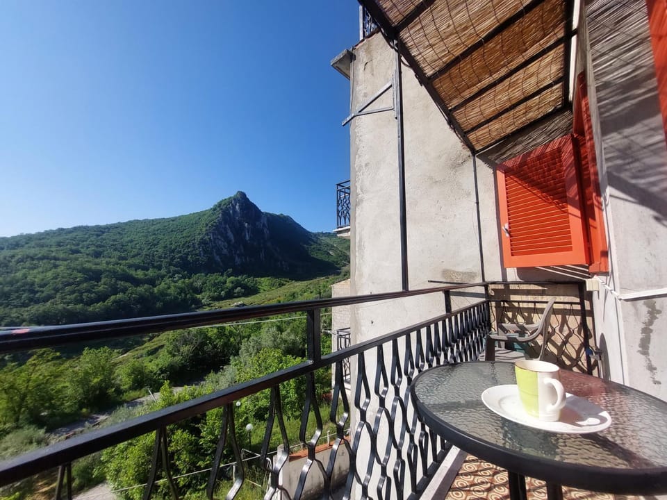 Natural landscape, Balcony/Terrace, Balcony/Terrace, Mountain view
