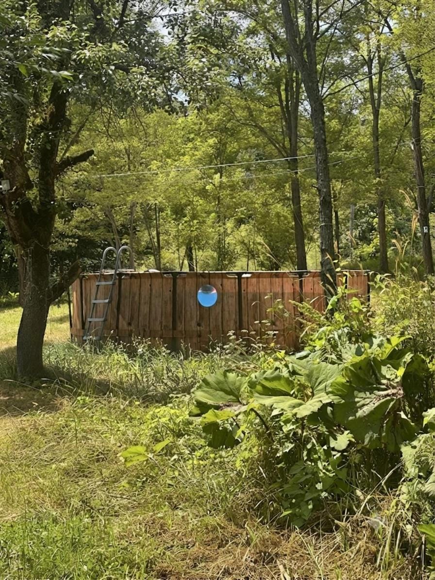 Jvarisa Glamping Luxury tent in Georgia