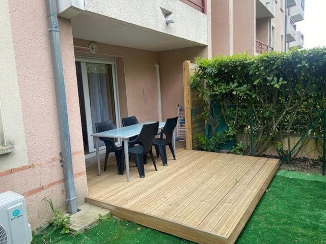L'instant Détente avec terrasse climatisation et parking Apartment in Toulouse