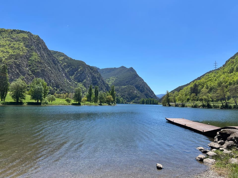 Nearby landmark, Spring, Day, Natural landscape